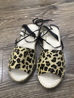 Thanh lí giày dép bigsize:  size 40 và  size 41