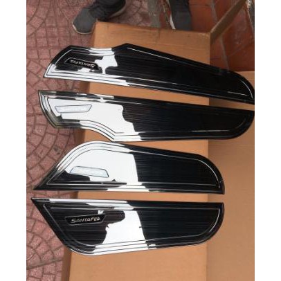 Ốp tapli· Santafe 2019,-2020, ốp trang trí tapli cửa dành cho xe Santafe đời 2019 2020 tặng kèm 1 cuộn băng dính 3M