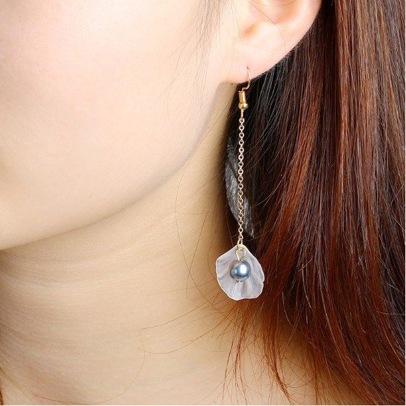 Bông tai cánh hoa bất đối xứng Hàn Quốc BT07