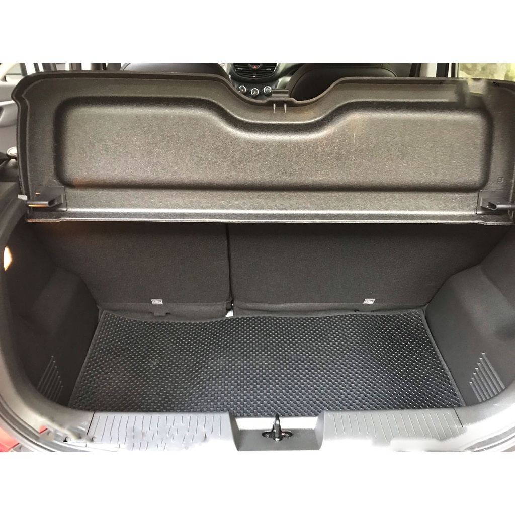 Thảm Lót Sàn Ô Tô KATA Cao Cấp Cho Xe Vinfast Fadil  - Không mùi, Không ẩm mốc, Dễ dàng vệ sinh