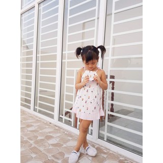 Đầm yếm bé gái