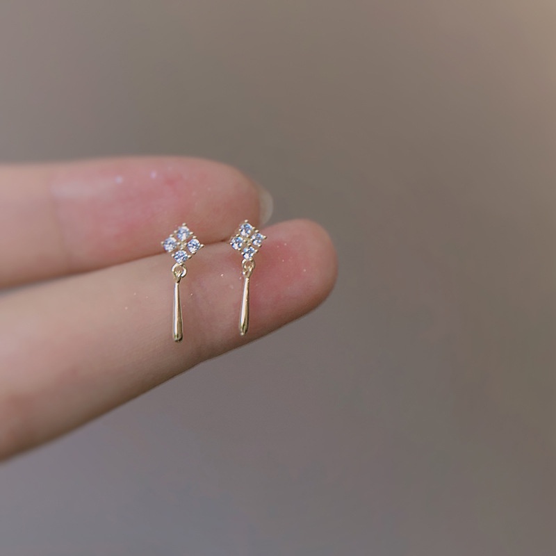 Bông Tai Mạ Bạc 925 Đính Đá Zircon Đơn Giản Thanh Lịch ​Bông Tai Mạ Vàng Phối Tua Rua Thời Trang