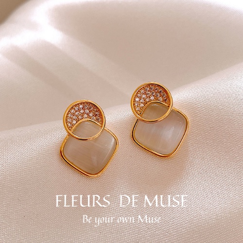 Khuyên tai đá Opal vuông phong cách cổ điển Fleurs de Muse