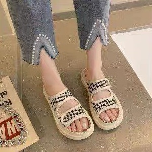 Dép quai ngang độn đế bánh mì Bingshop 3 màu siêu hot