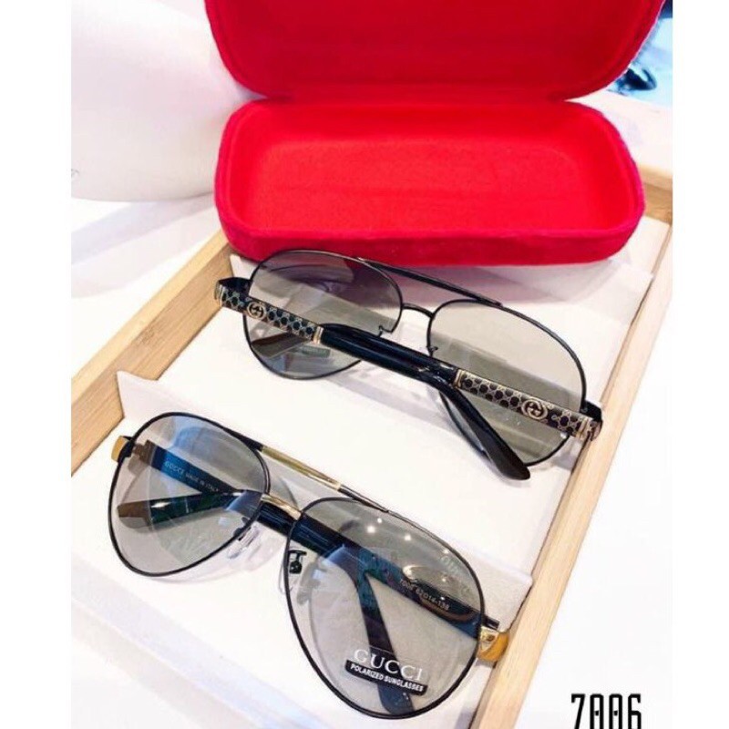 KÍNH NAM GUCCI ĐỔI MÀU PHÂN CỰC GỌNG SIÊU CỨNG FULL HỘP DA THẺ BÀI VÀ KHĂN LAU CHÍNH HÃNG. | BigBuy360 - bigbuy360.vn