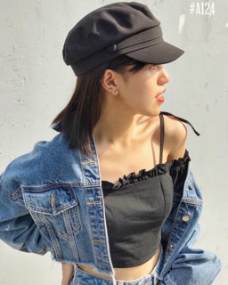 Áo croptop đen bèo