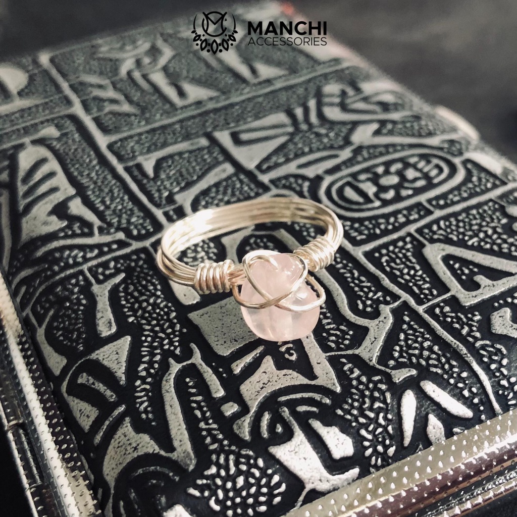 Nhẫn đá Rose Quartz handmade dây vàng đồng/bạc