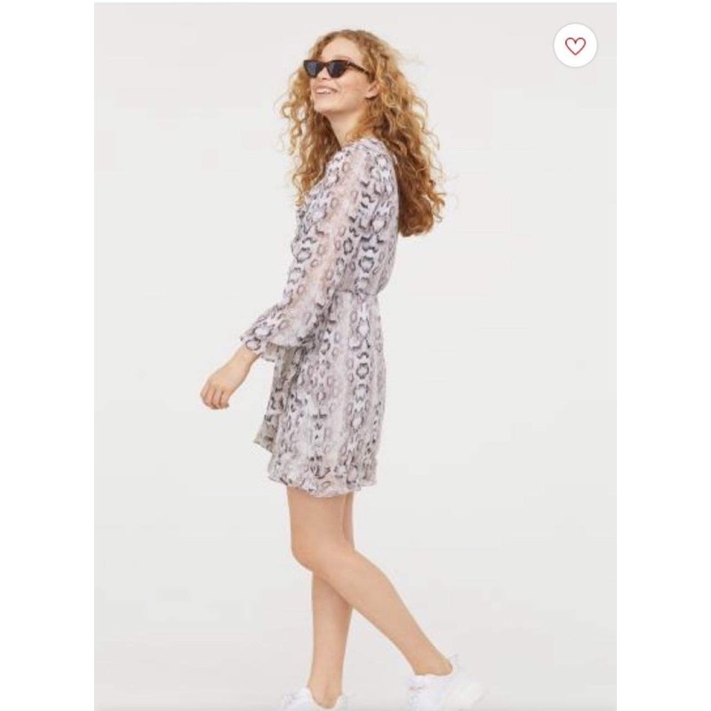 Váy hoa hm chính hãng còn 2 màu