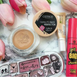 Phấn tươi Catrice 1 Minute Face Perfector tone 10.