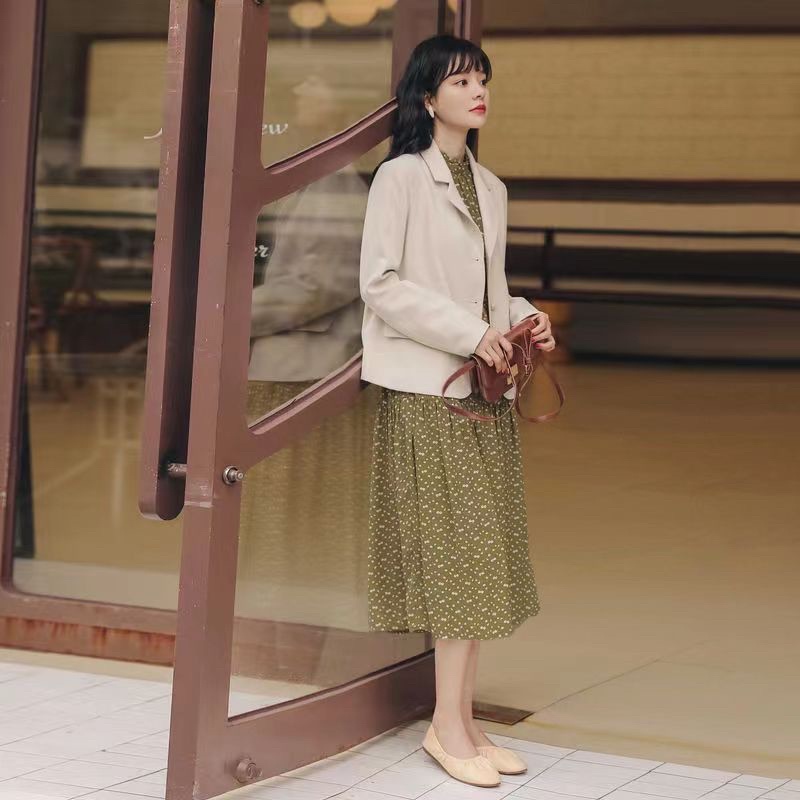 Áo khoác blazer dáng ngắn 3 khuy cài phong cách vintage Hàn Quốc