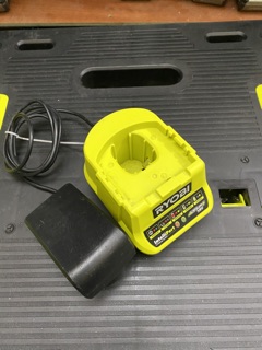 Sạc Nhanh RYOBI 220V RC18120