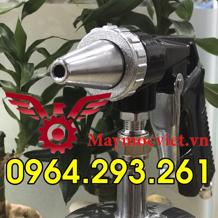 Súng phun cát  đánh bay gỉ sét kim loại thương hiệu Yato, mã YT-2376 chính hãng