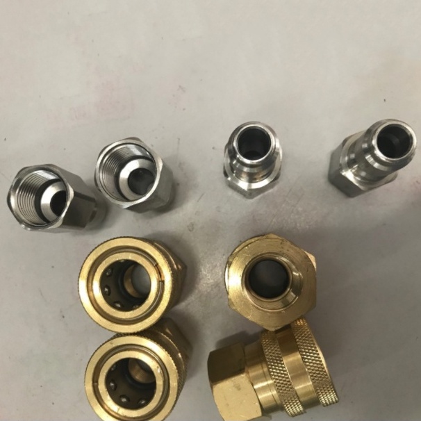 Khớp nối nhanh đực - cái 17mm Taiwan nối dây máy rửa xe cao áp 1 chiếc đầu cái Nhật Bản Mart