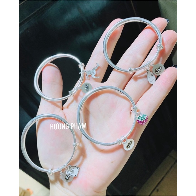 Vòng bạc cho bé khắc tên và mix charm theo yêu cầu