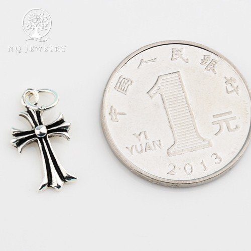 Charm bạc cây thánh giá hình giấy gói quà - NQ Jewelry