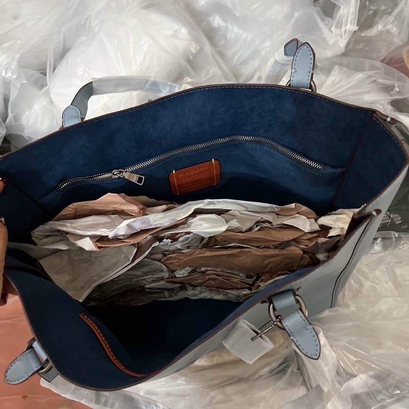 Túi tote Coach da mềm đẹp sờ mướt lắm, size to vừa A4 lap top