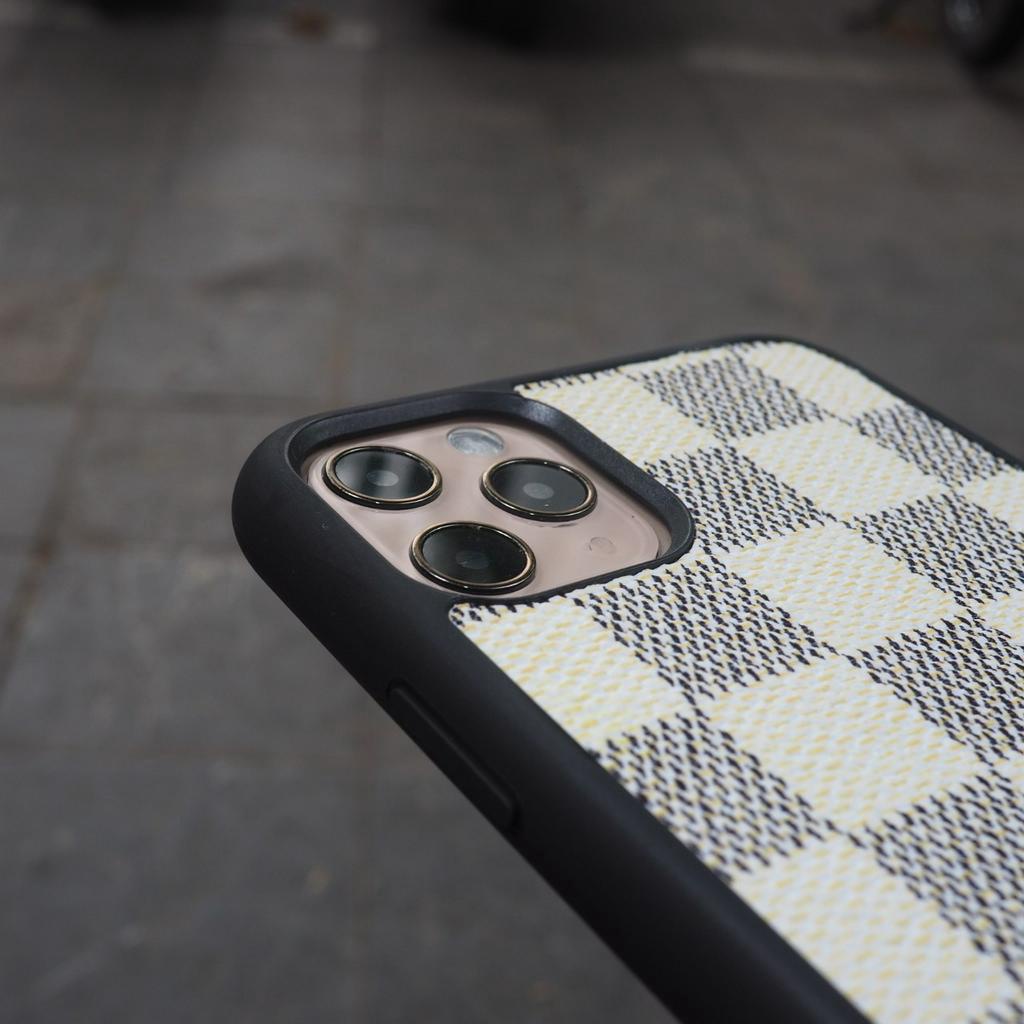 Ốp LV 14pro,14promax,13promax,13pro,12promax,7plus,8plus,X,Xs Max,11pro,11,11promax, da Canvas