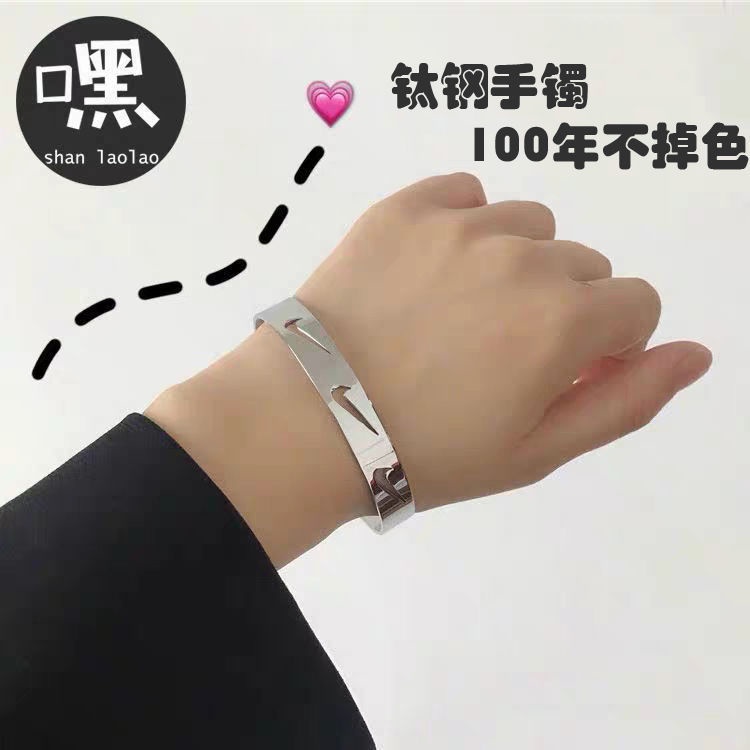 Vòng Đeo Tay Dây Thép Titan Phong Cách Hiphop Đơn Giản Dành Cho Nam Và Nữ