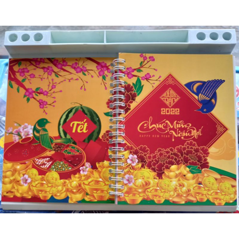lịch bàn đế nhựa loại to loại giấy đẹp