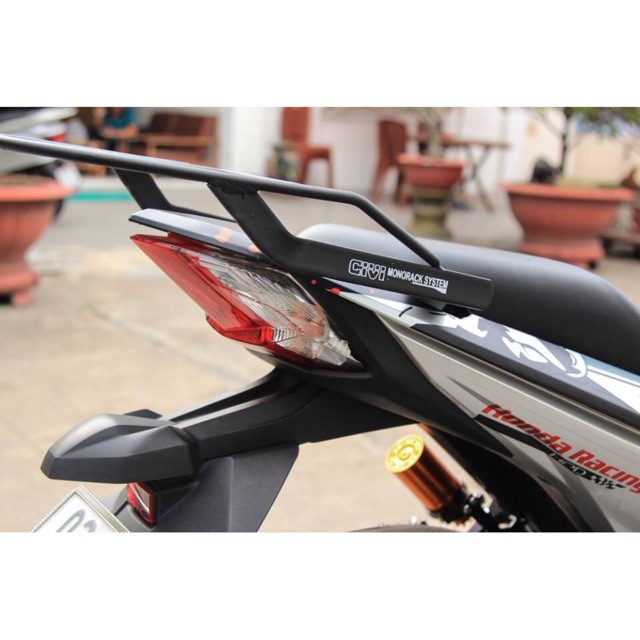 Cảng Sau Givi Winner V1