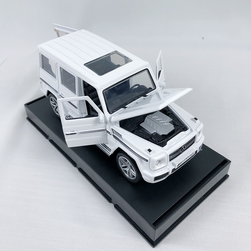 Mô hình xe ô tô Mercedes AMG G65 tỉ lệ 1:32 hãng Miniauto khung kim loại, có đế trưng bày