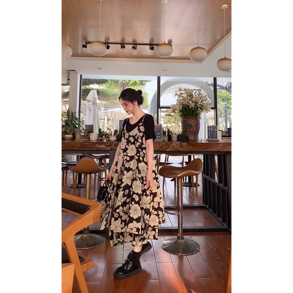 VÁY HAI DÂY ROSE ĐEN HOA BE | BigBuy360 - bigbuy360.vn