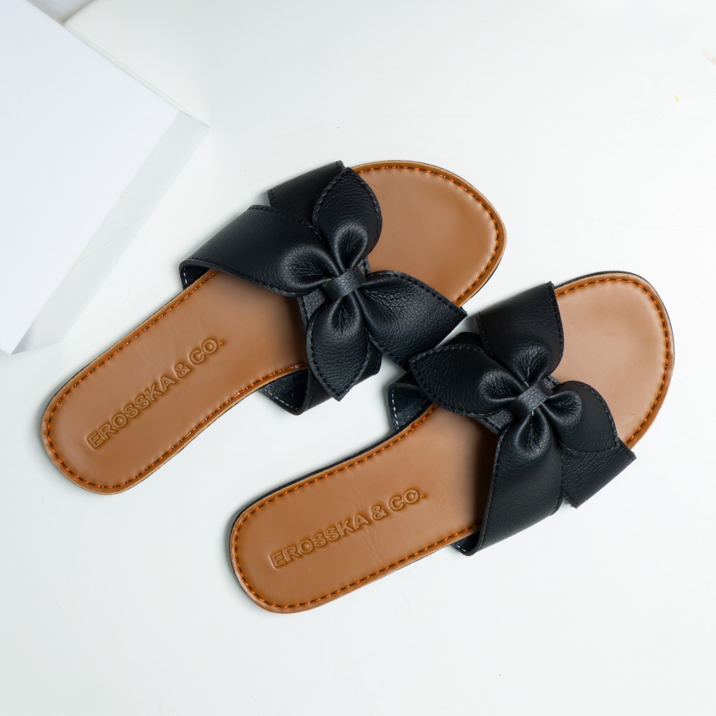 Sunnie & Erosska - Dép nữ thời trang quai ngang đính nơ đế bệt màu đen