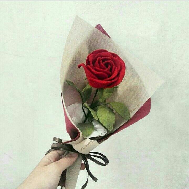 Hoa hồng handmade bằng len tặng quà/ trang trí
