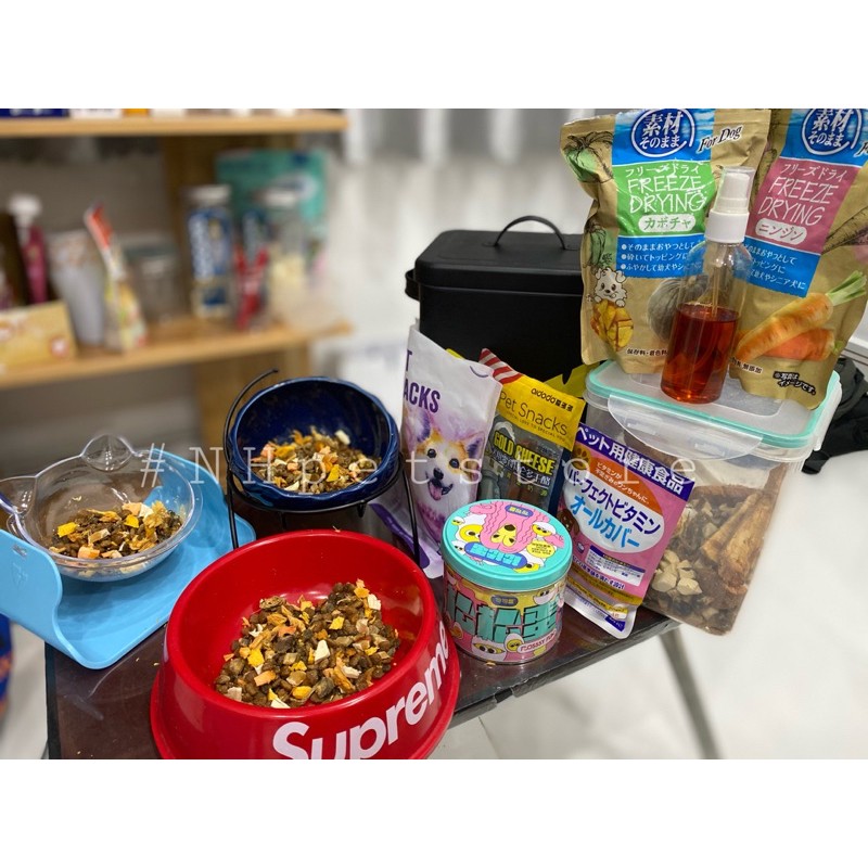 BÁT ĂN NHỰA SUP.REME CHO CHÓ MÈO