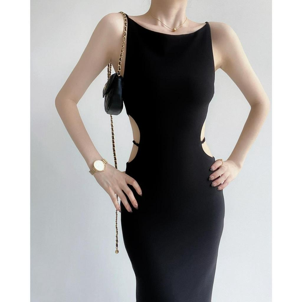 D062-Đầm tiệc 2 dây cổ cao khoét eo