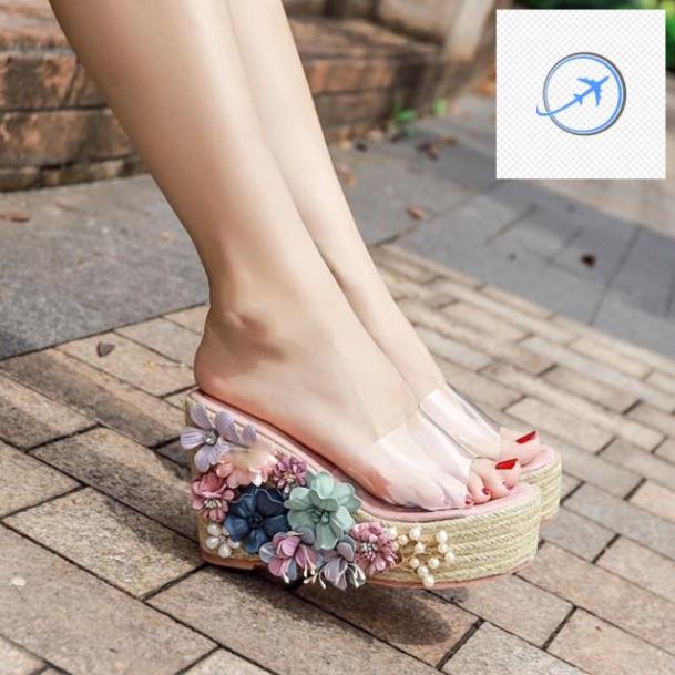(ORDER) Dép đế xuồng quai trong suốt đính hoa vải 10 cm, hàng cao cấp