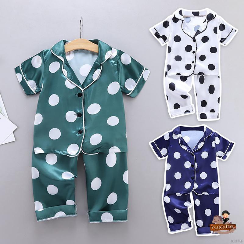 Bộ Đồ Ngủ Ngắn Tay Họa Tiết Chấm Bi Đáng Yêu Dành Cho Các Bé 1-6 Tuổi