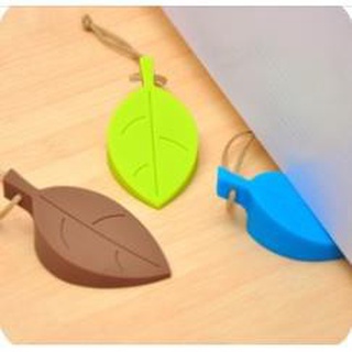 Miếng chặn cửa bằng silicone hình CHIẾC LÁ
