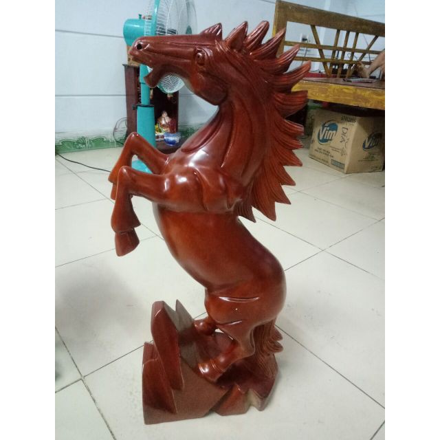 Mỹ Nghệ Bắc Ninh  Cặp ngựa gỗ sơn huyết cao 67cm