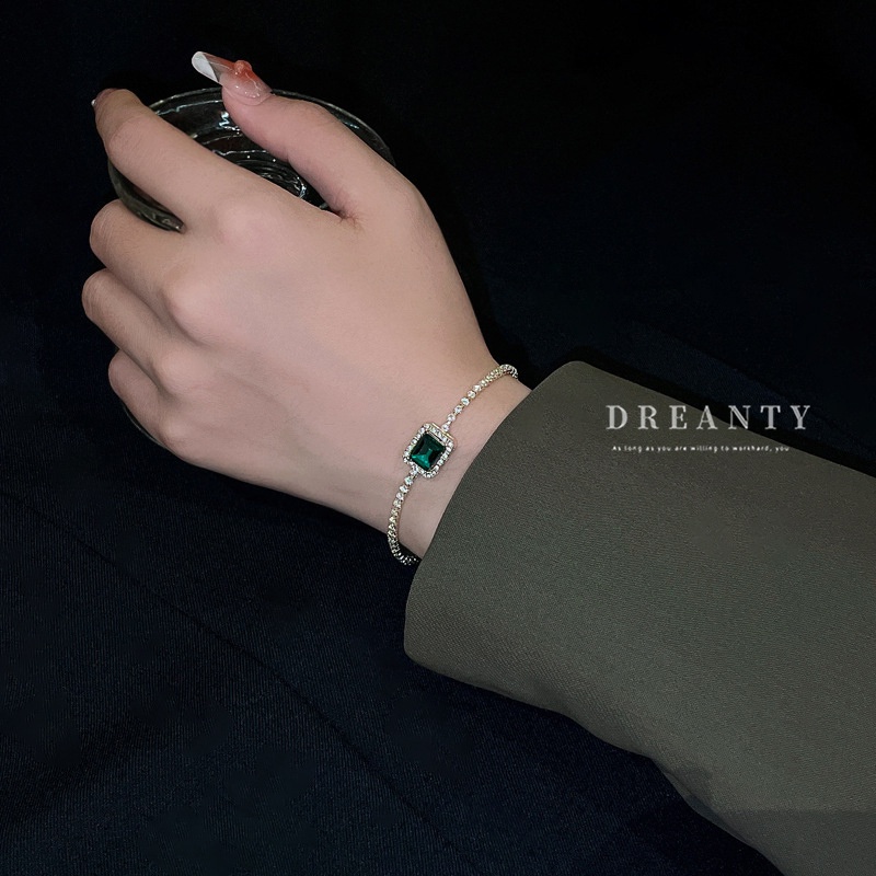 Vòng Tay Đính Đá Zircon Hình Vuông Màu Ngọc Lục Bảo Sang Trọng Thời Trang Cho Nữ