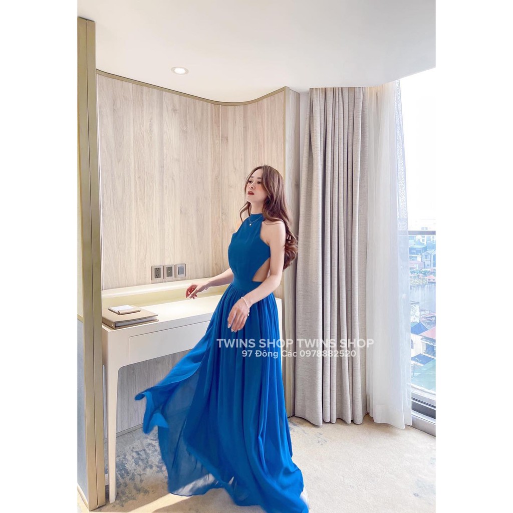 Váy maxi yếm khoét eo hở lưng xanh nhạt 1269