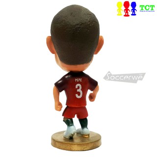 Tượng cầu thủ bóng đá PEPE