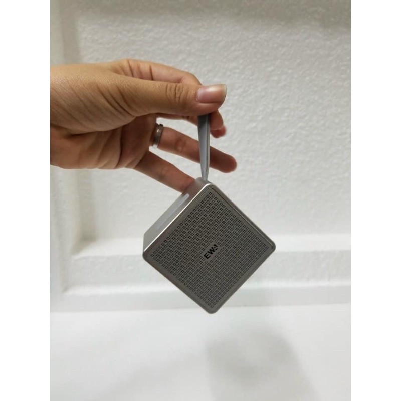 ☘Loa Bluetooth Hãng EWA A105 Bỏ Túi