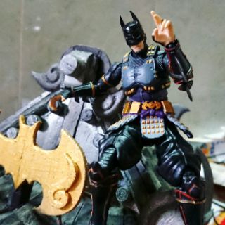 Base trưng bày batman samurai size to