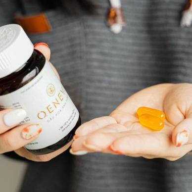 Oeneva – Tinh dầu hoa anh thảo giúp cân bằng nội tiết, trẻ hóa da, ngăn ngừa lão hóa (30 viên)