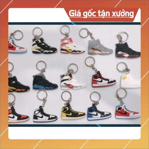 Móc chìa khoá giầy thể thao xịn