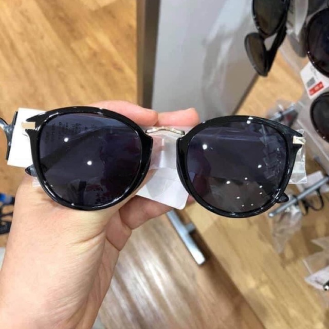 Kính mát 2020 gọng kim loại