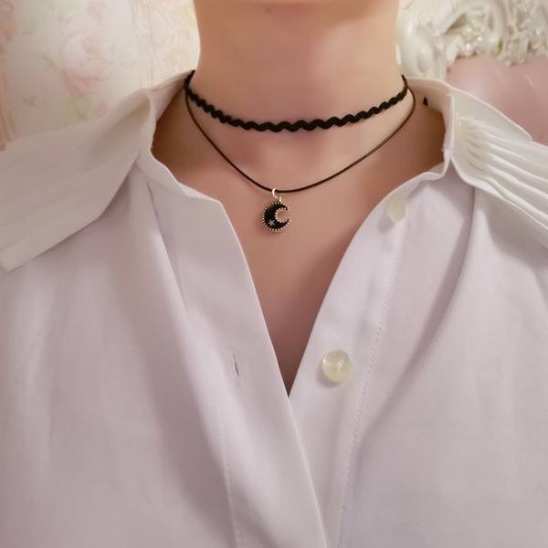 Dây chuyền choker cá tính