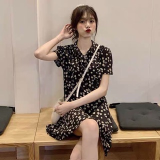 Váy đen hoa cúc nơ cổ HuynA