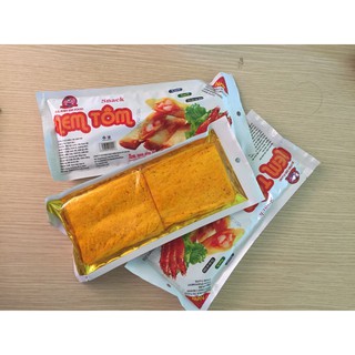Snack hình nem tôm