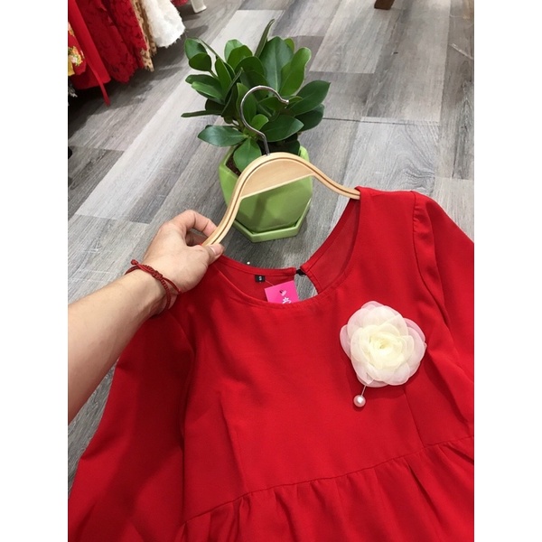 Tặng hoa cài Sale off 20% đầm bầu cao cấp chỉ còn 2xx