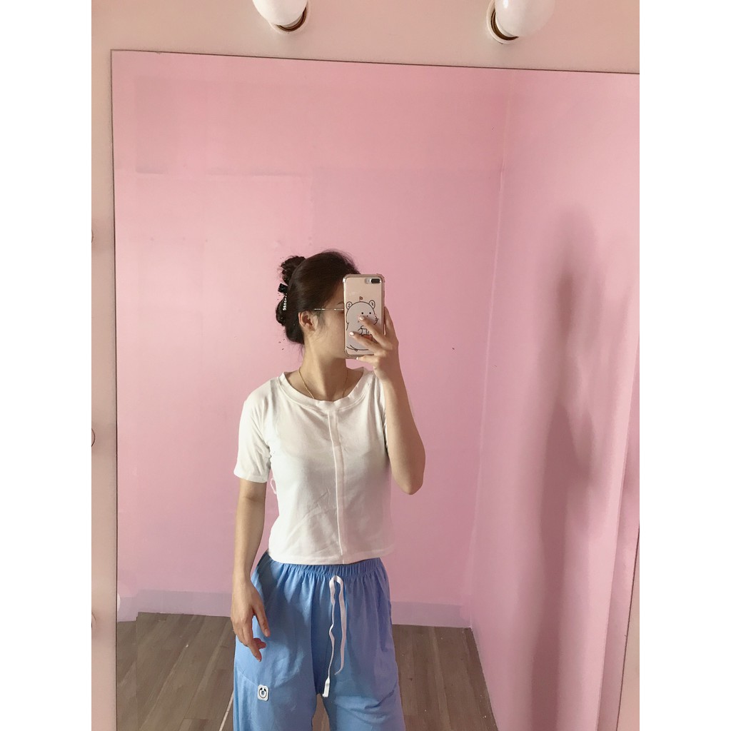 Set bộ nữ BAPE gồm quần jogger ống rộng và áo croptop trơn phối khuy cổ tròn