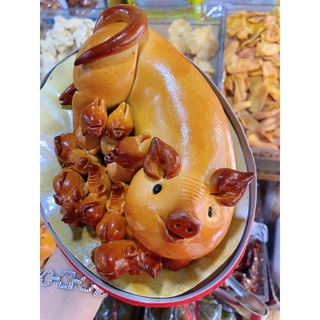 Bánh trung thu con heo có trứng muối : (600gm )