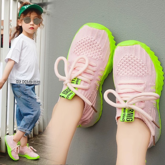 Giày trẻ em chun len thể thao có đèn nhấp nháy cho bé trai bé gái mã GTT1