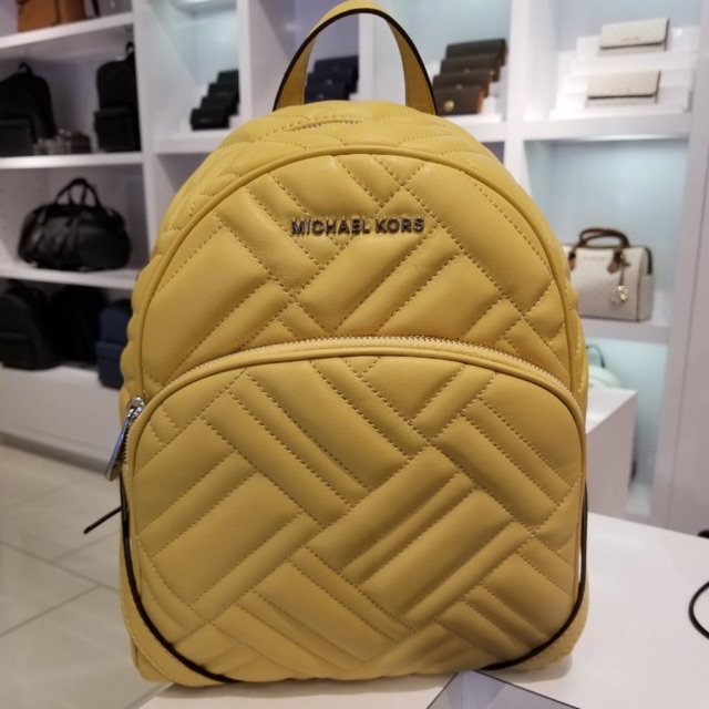 Balo michael kors chính hãng sale